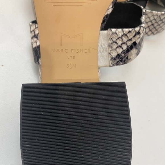 NEW Marc Fisher snake embossed leather sandals - Picture 7 of 8